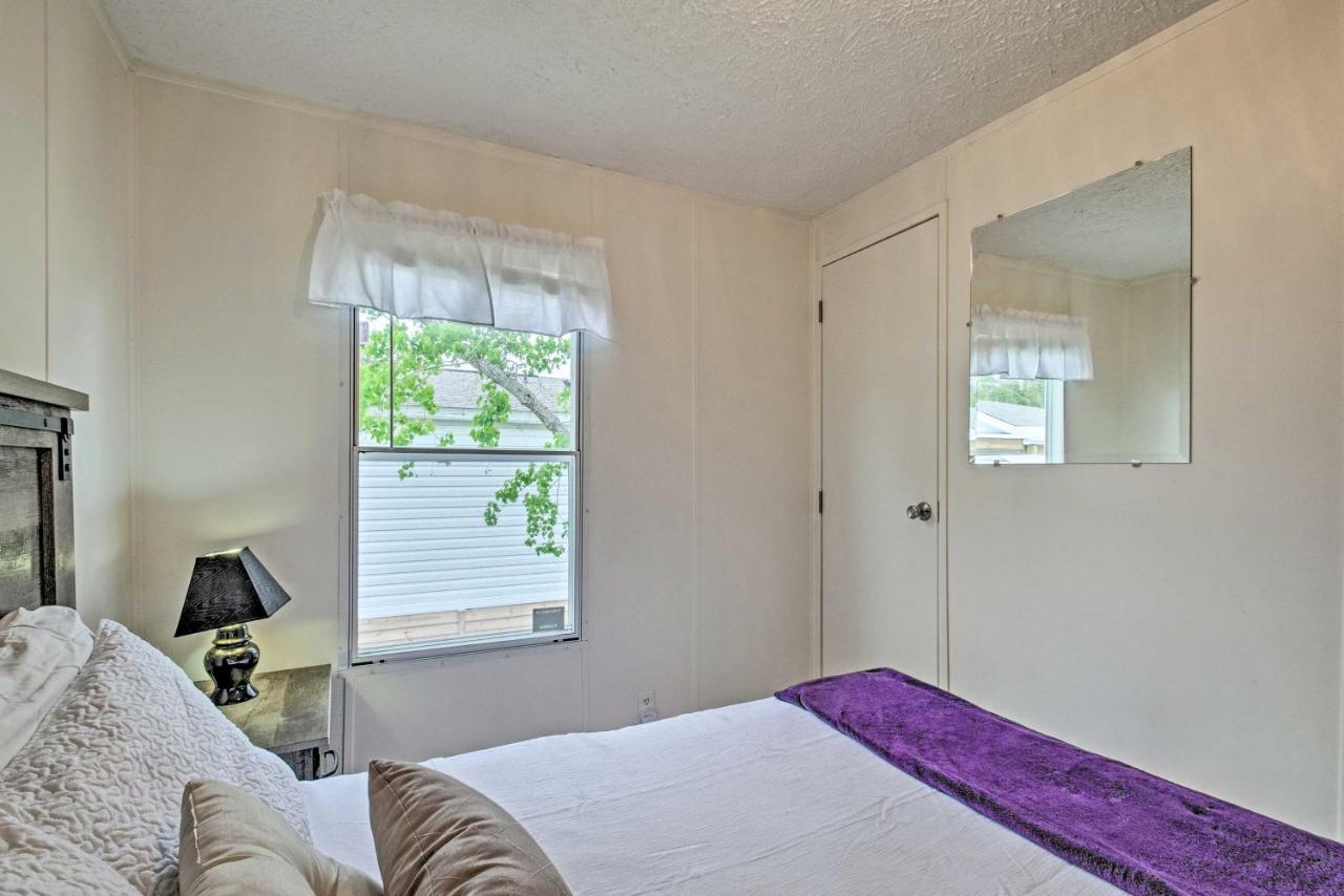 Bright Pensacola Home With Backyard - Pets Welcome! Bagian luar foto