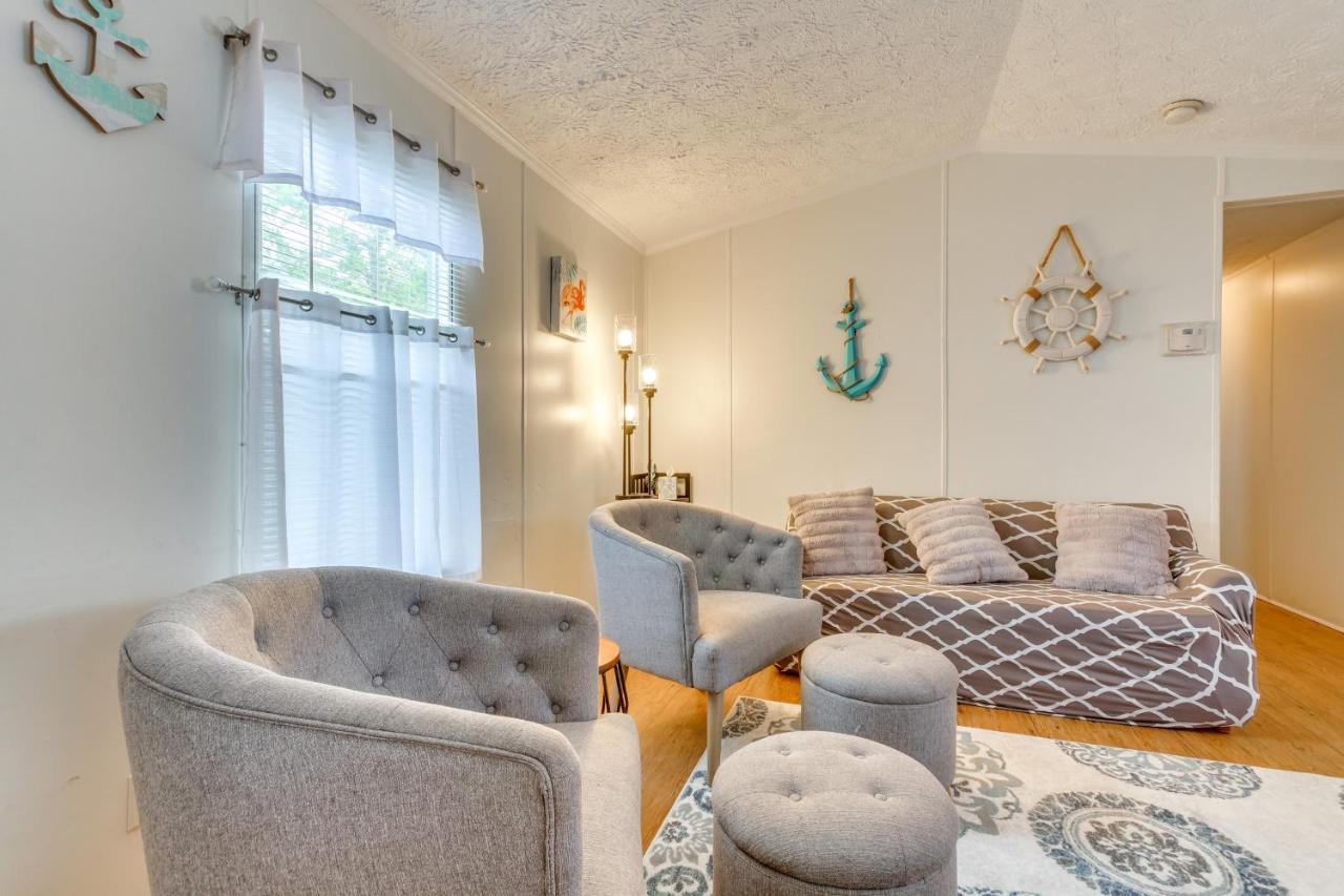 Bright Pensacola Home With Backyard - Pets Welcome! Bagian luar foto