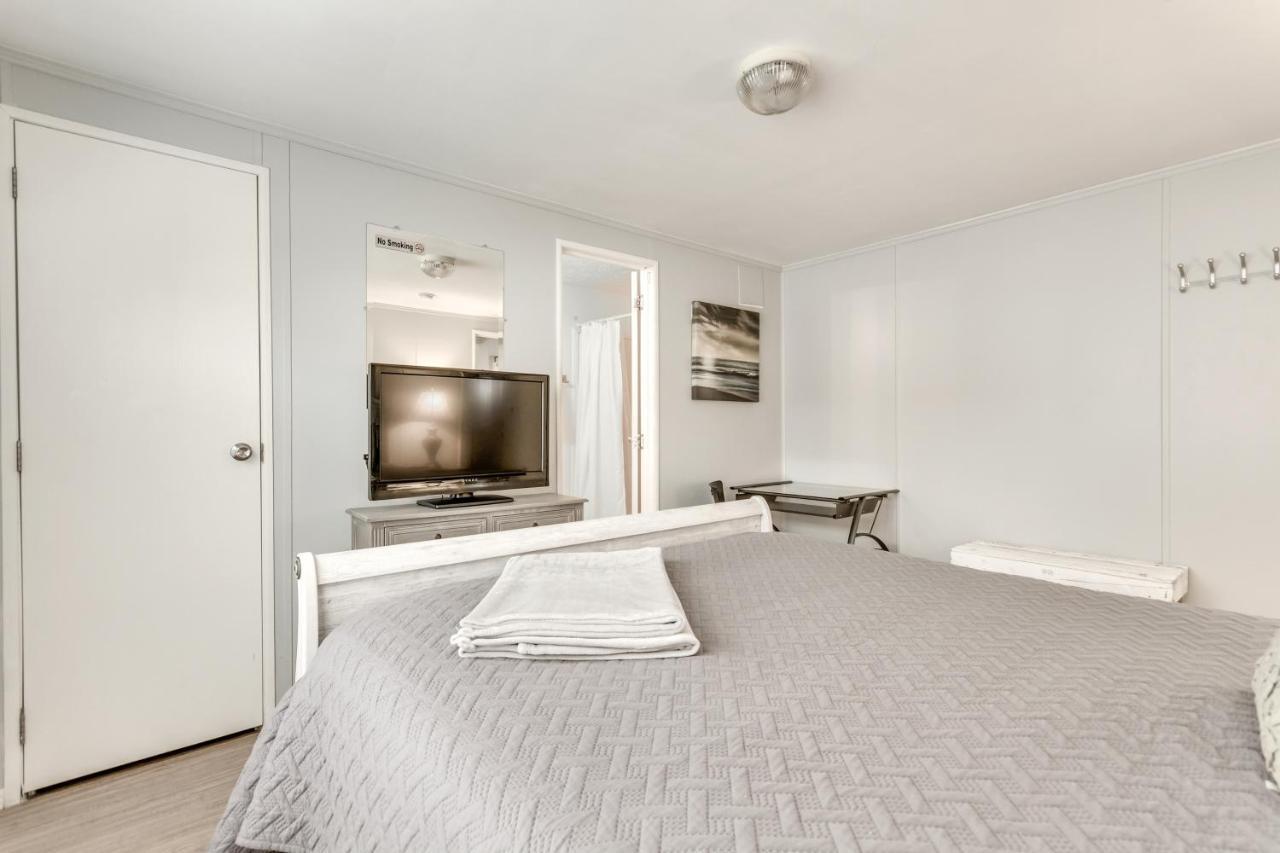 Bright Pensacola Home With Backyard - Pets Welcome! Bagian luar foto